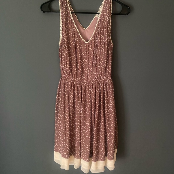 Dress - Picture 1 of 2